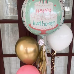 Arreglo de globos con helio en santo domingo - Orbz HBD cake